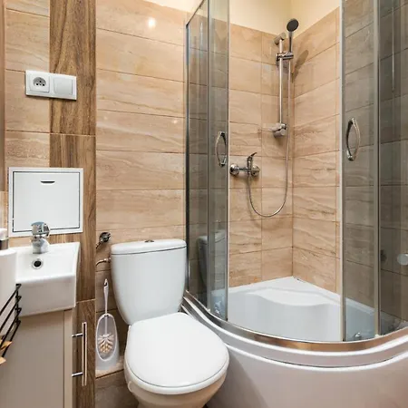 Walowa 4 By Homeprime Warsaw